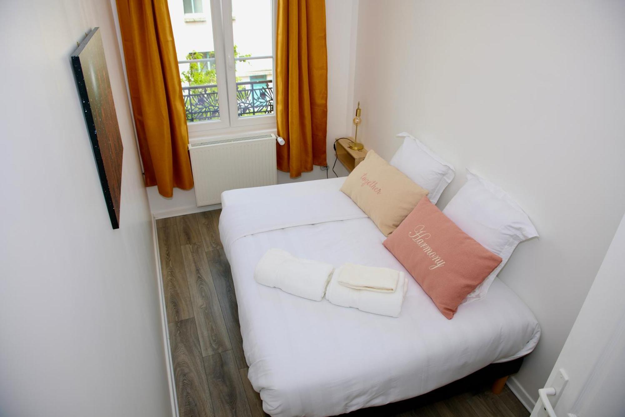 Au Coeur Du Boulingrin Apartment Reims Exterior photo
